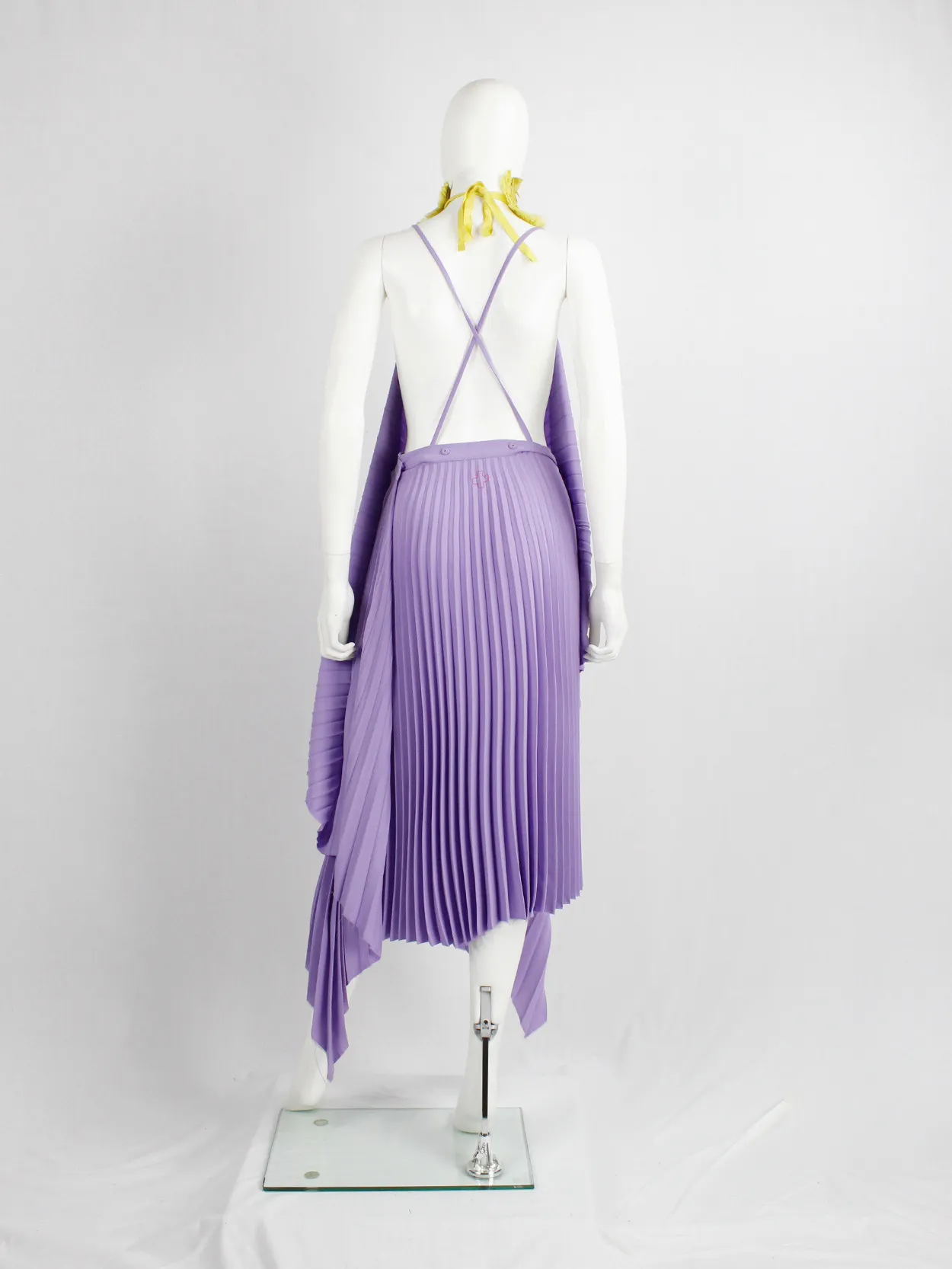 A.F. Vandevorst purple draped backless dress with accordeon pleats — spring 2008