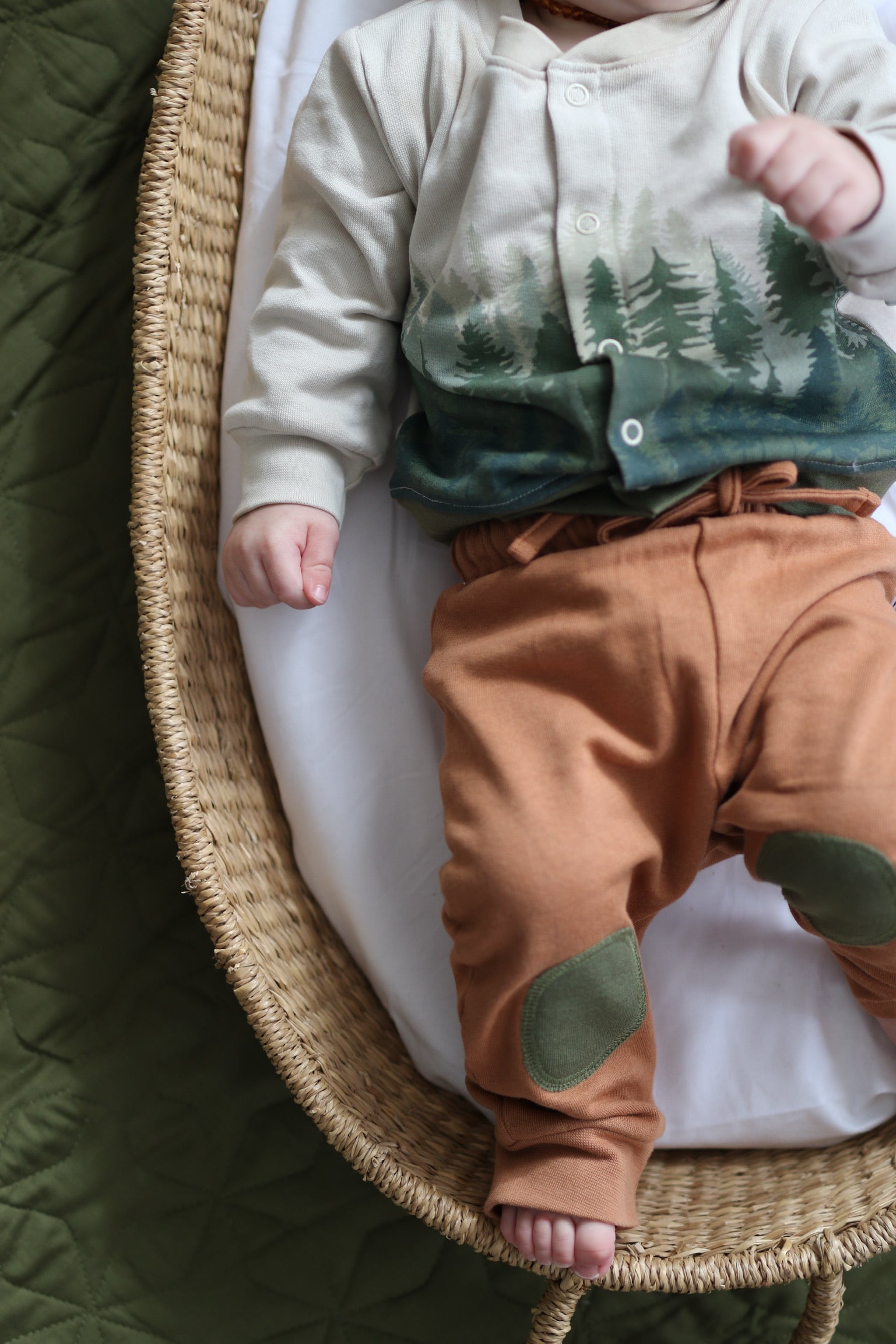 Burrow & Be Tan/ Moss Green Pants