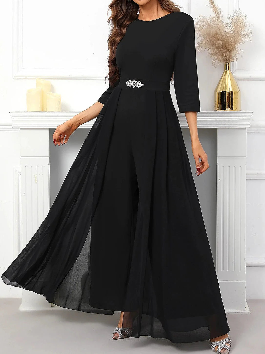 Elegant Straight Fit Women's Jumpsuit for All Seasons