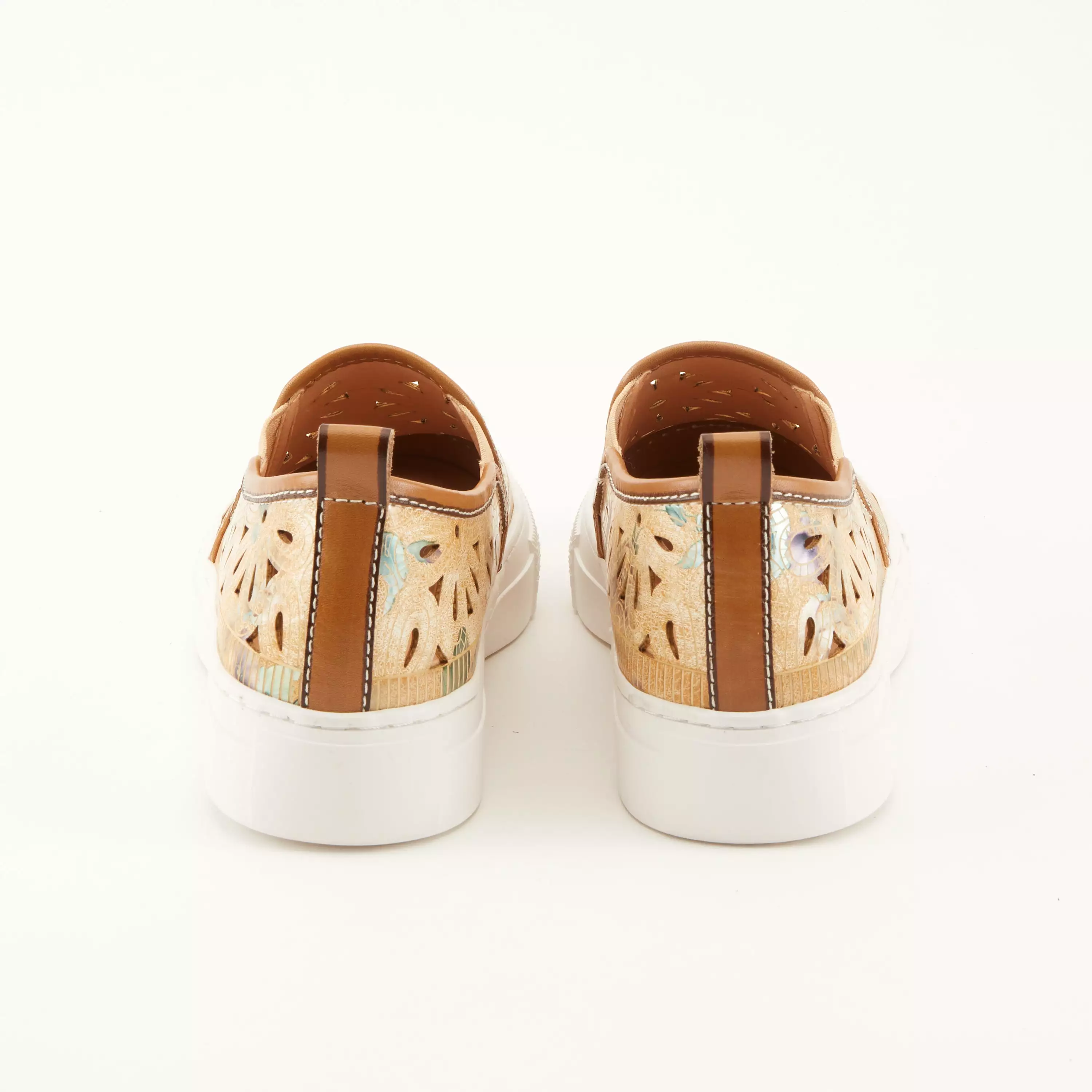 L'ARTISTE DENOFEDEN SLIP-ON SHOE