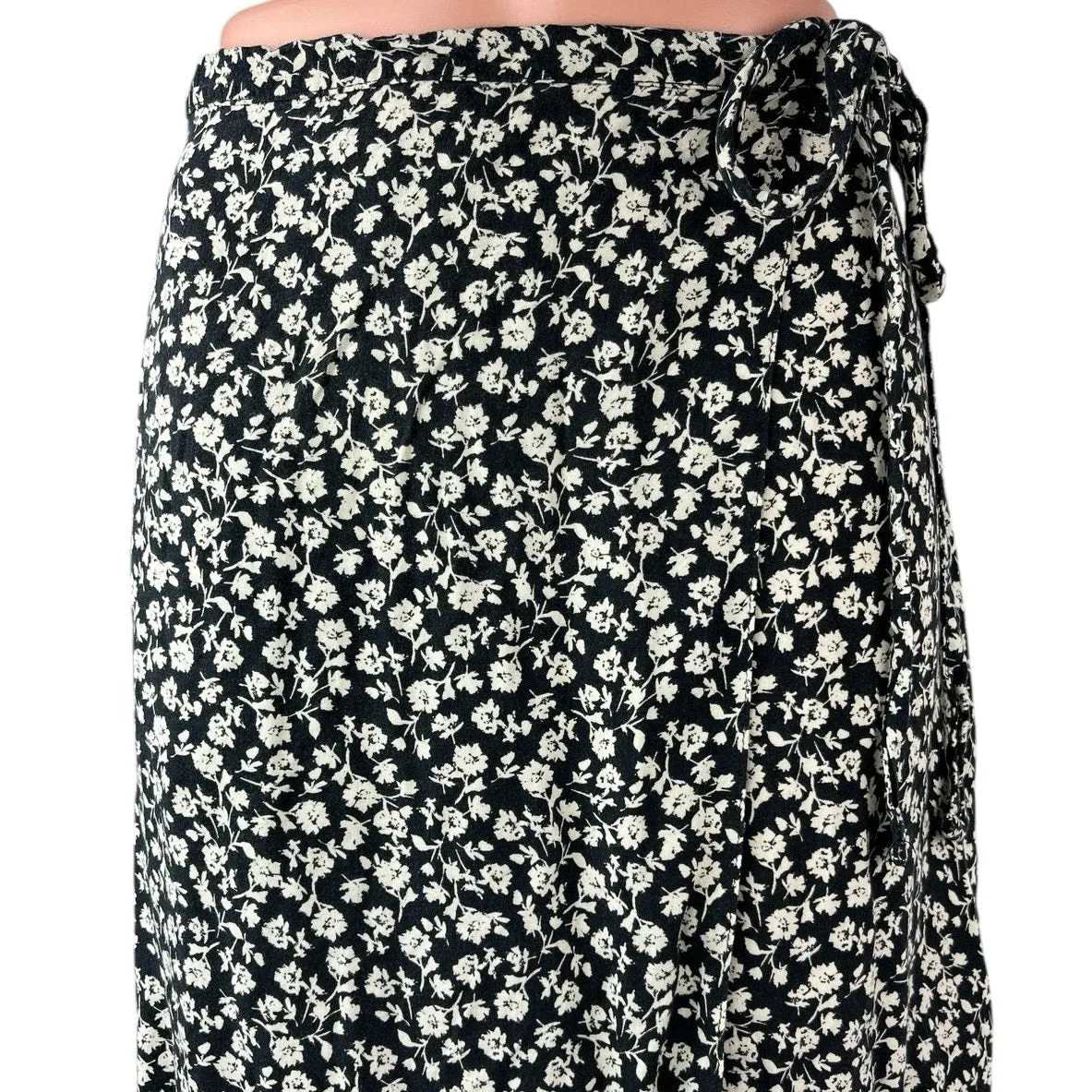 New Look Women's Black White Floral Print Casual Midi Tie Wrap Skirt Size 8