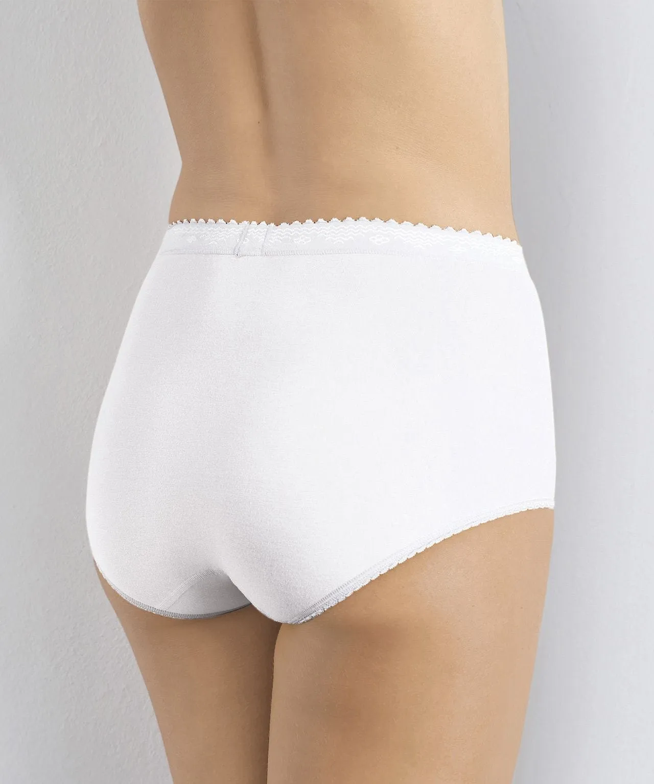 Pack of 3 Sloggi Basic Maxi Briefs