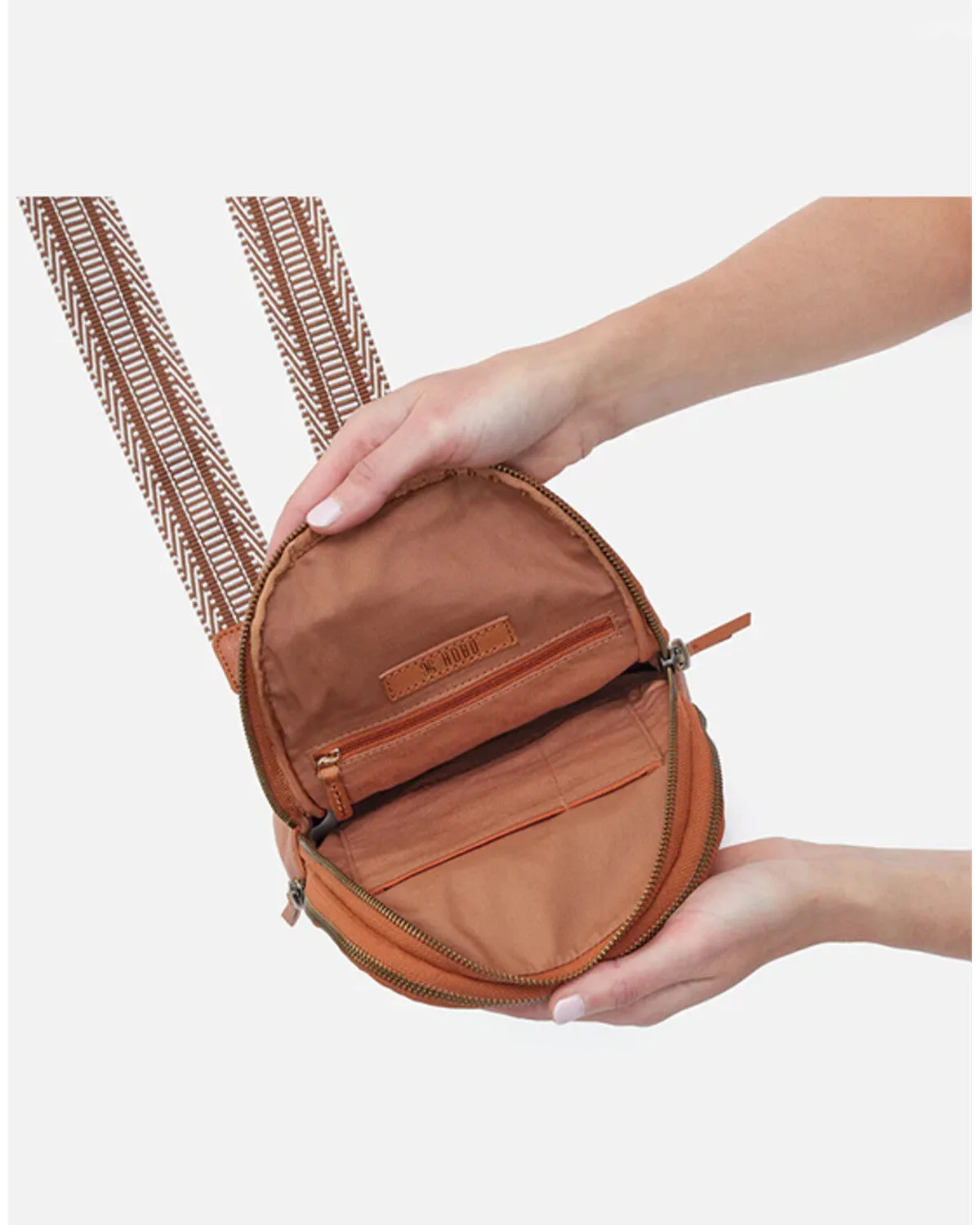 Product Name:  Hobo Women's Cass Sling Bag