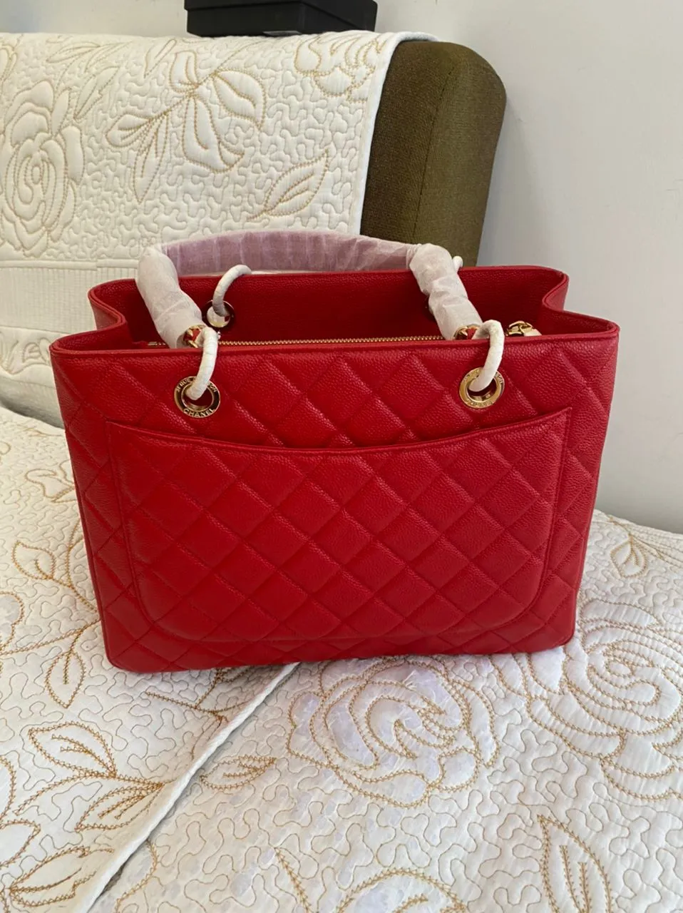 Red Cavier Grand Shopping Tote