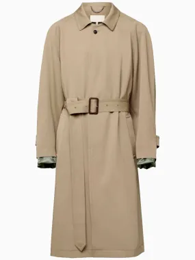 Spread-collar trench coat